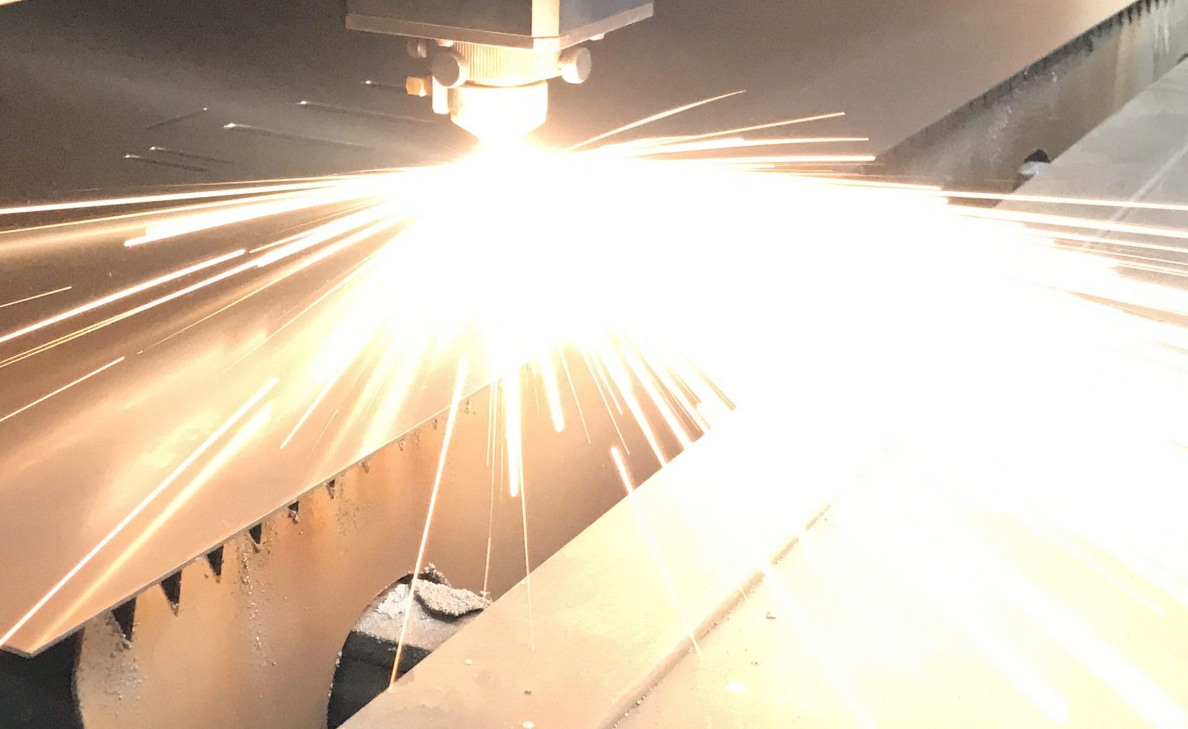 Mastering Precision: A Comprehensive Guide to Laser Cutting - US 